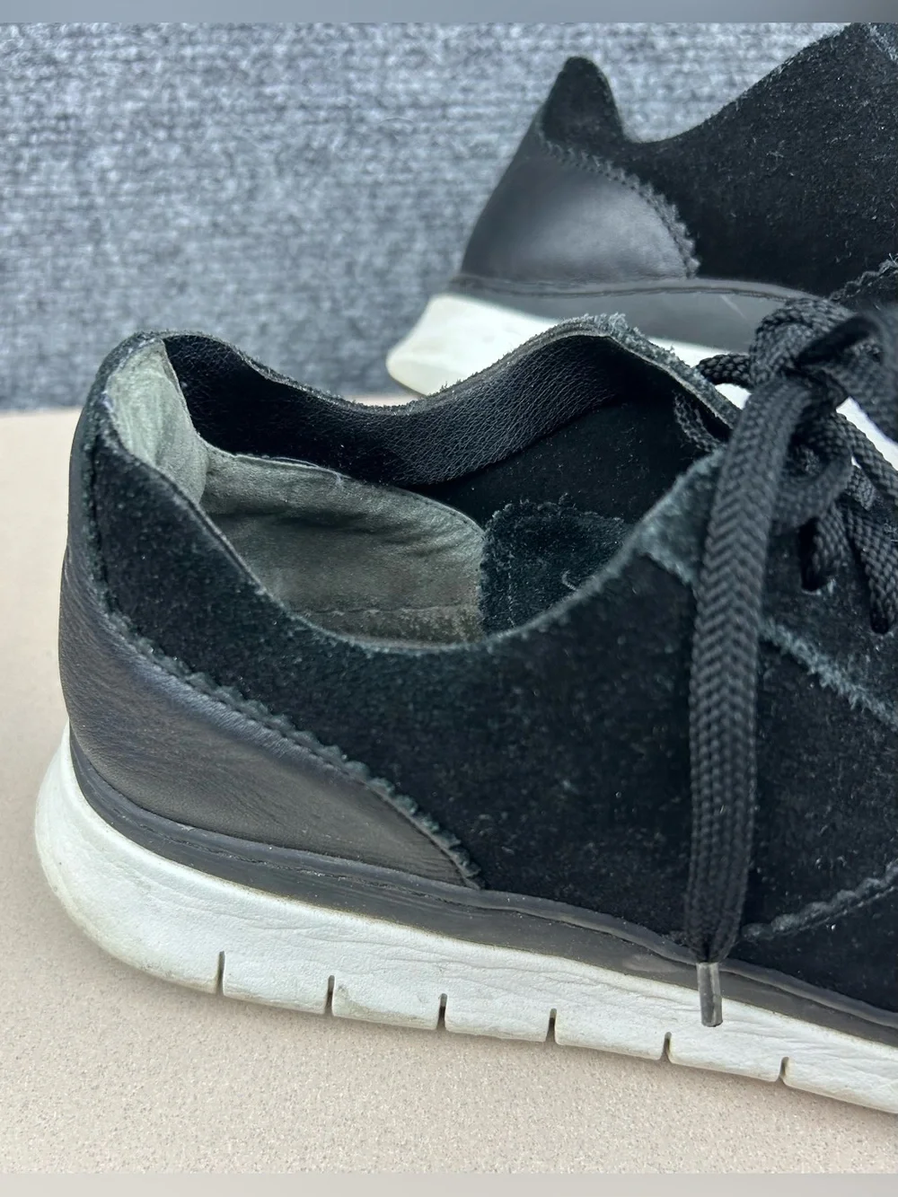 Vionic Taylor Women’s Walking Sneakers Size 8